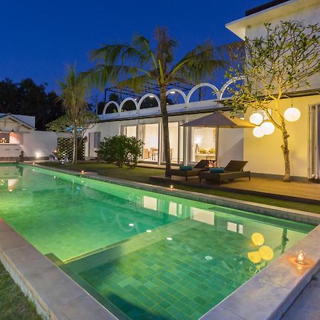 Villa Hasian Jimbaran エクステリア 写真
